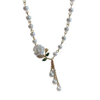Collana di rose e perle