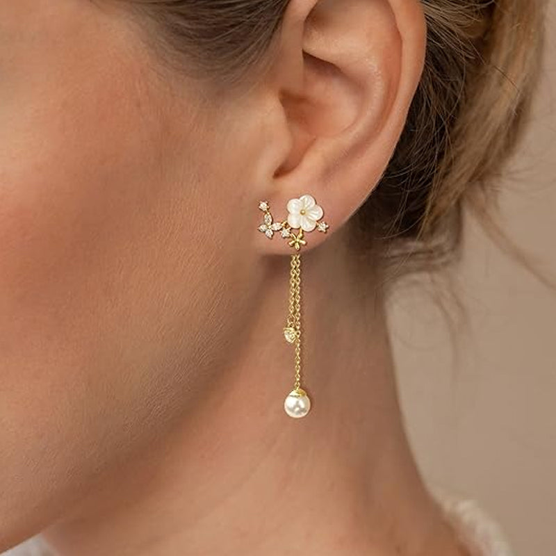 Orecchini a fiore con perla e nappa