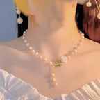 Collana di rose e perle